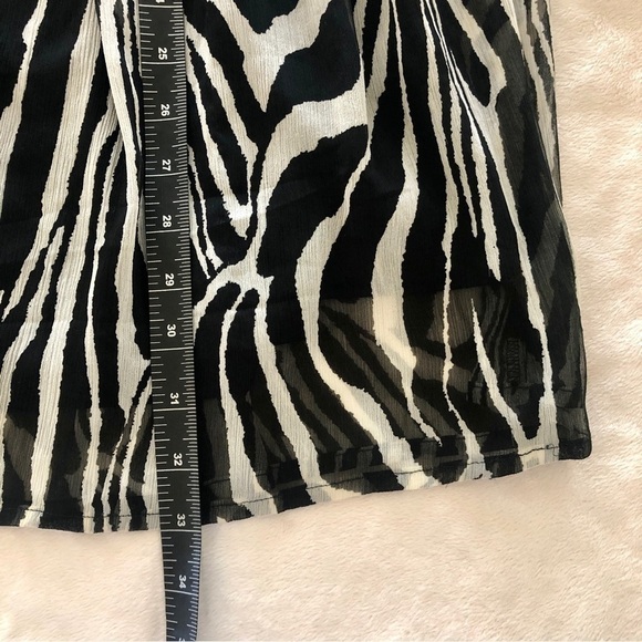 H&M. Spaghetti strap mini dress. Black and White. Zebra pattern. Size 6 - Picture 8 of 10